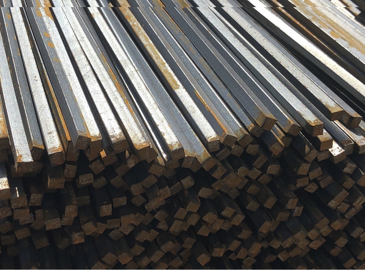 Квадрат металлический