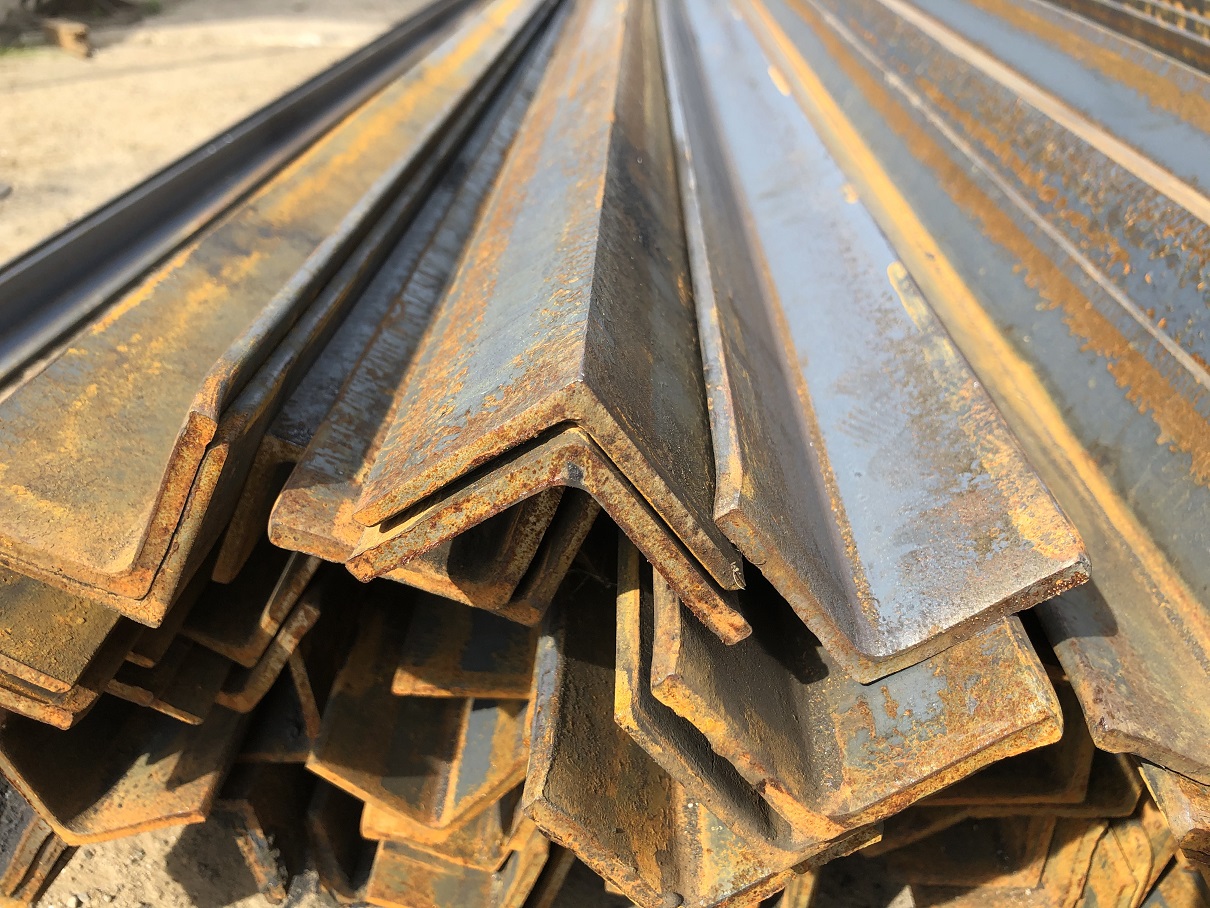 Уголок 40х40х3