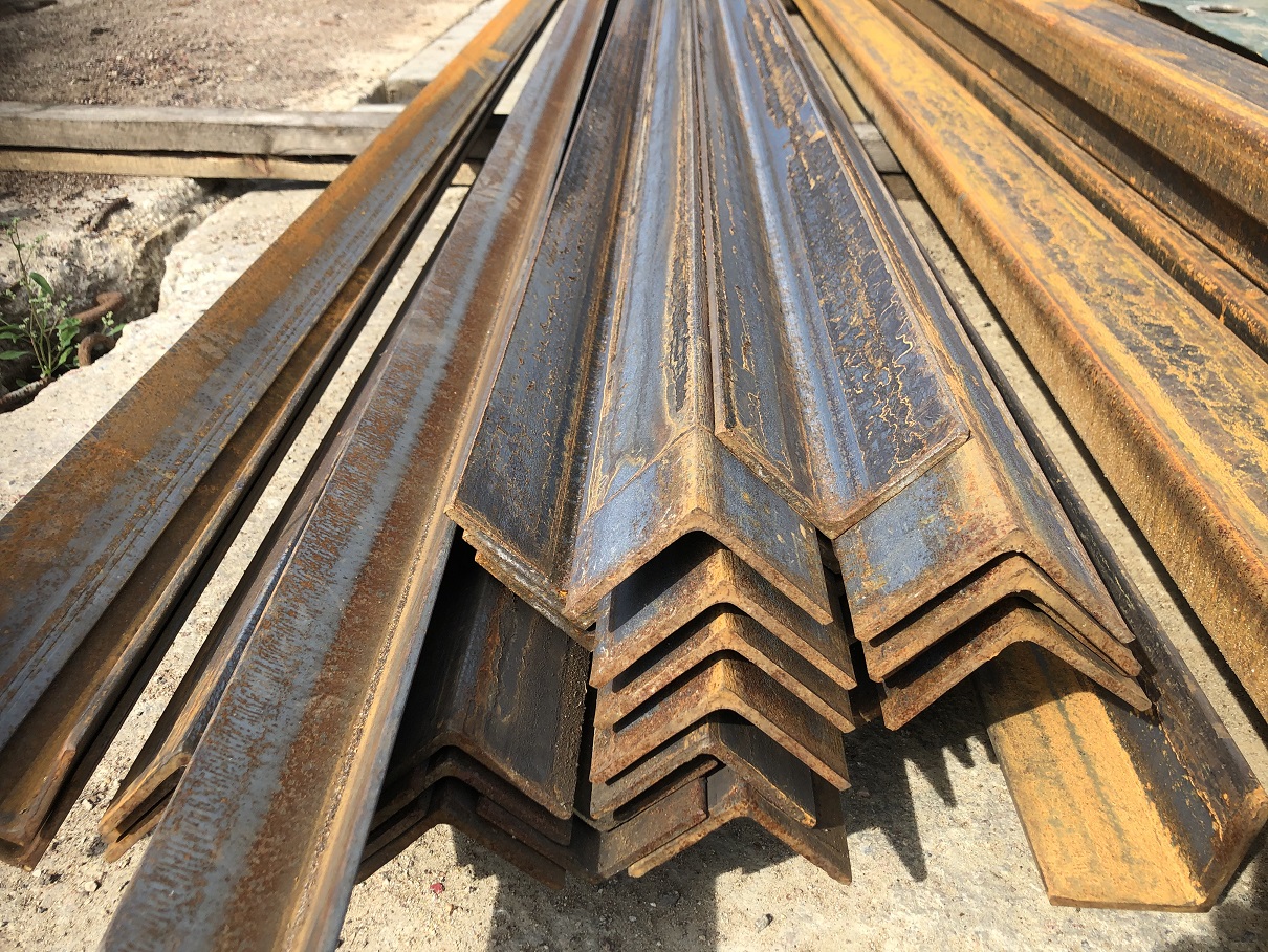 Уголок 40х40х4