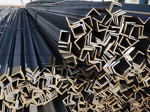 Уголок металлический